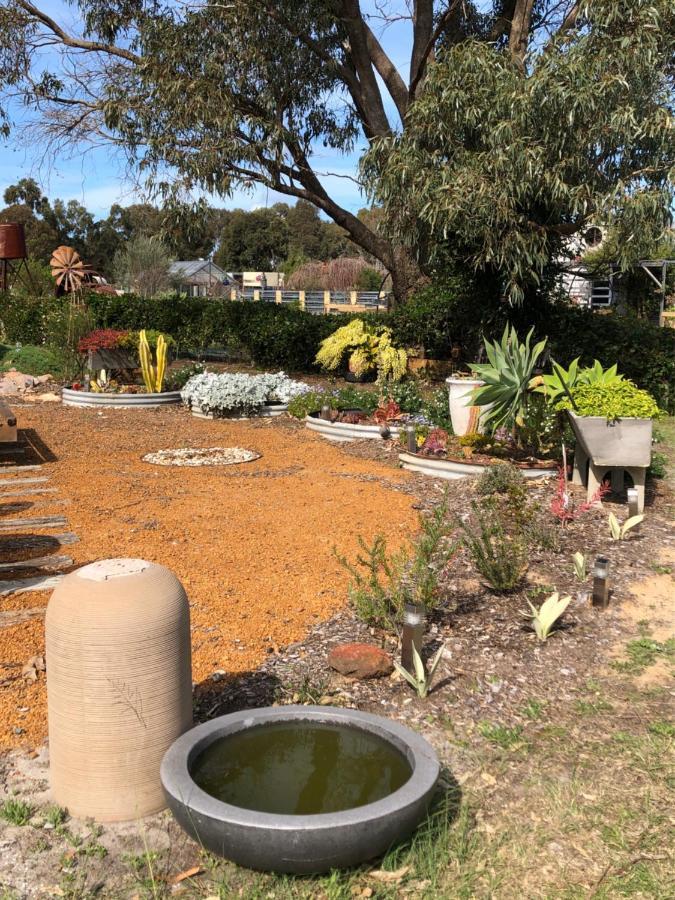 Nutcrackers Lodge Esperance